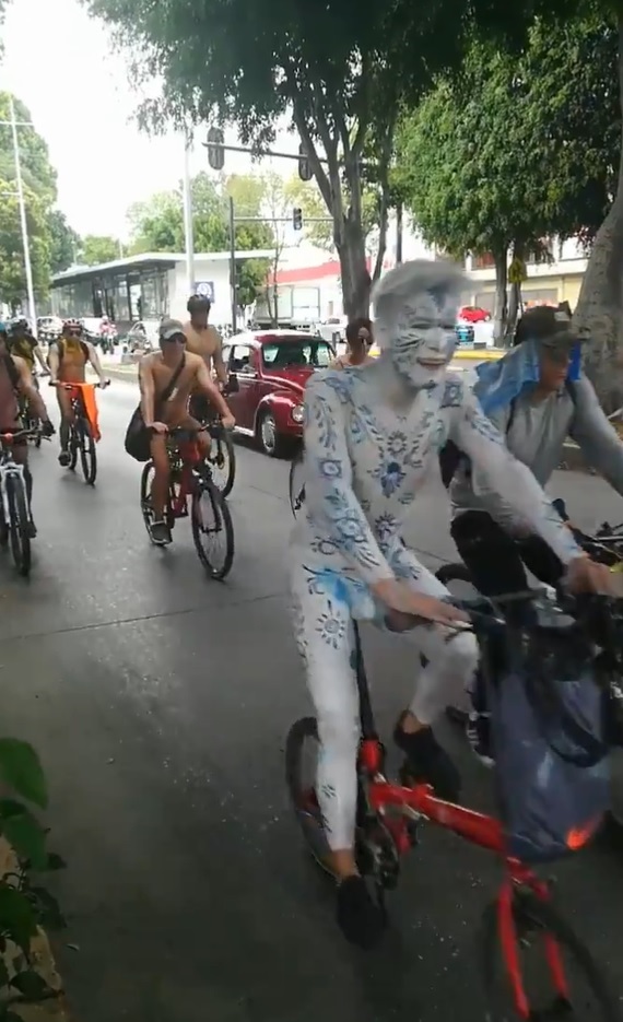Some beautiful bodypainting at the 2022 #WNBRMexico <a href="/WNBR_Mexico/">WNBR México</a>  #WNBR2018  #WNBR #WnbrCDMX #RodadaNudista #RodadaNudistaCDMX Looking forward to #WNBRCork on August 27th. Email NakedBikeCork@gmail.com or simply click docs.google.com/forms/d/1EXhLd…