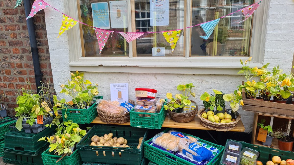 CALL OUT FOR VOLUNTEERS

If you or anyone you know has some spare time during the week, particularly evenings, is local and able to travel to supermarkets in the city, we would be very grateful for the extra help! You would be joining a very important local initiative!