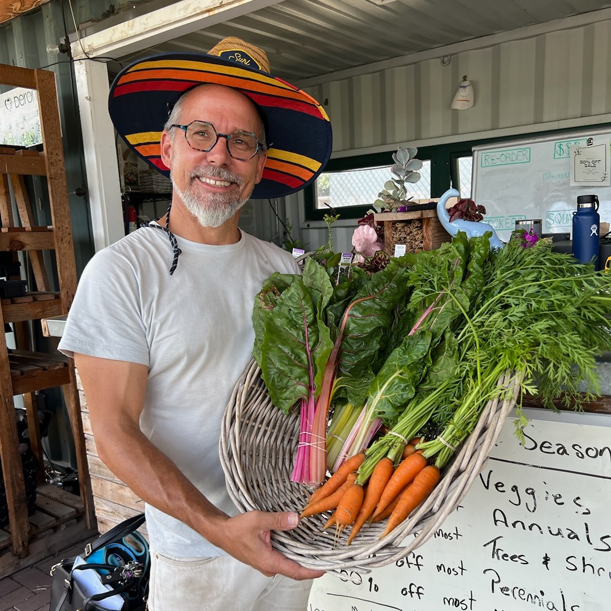 Because we CARROT about you, we have some farm fresh veggies ready to go! Stop into #Greensgrow today.🥕🌱 Our huge #sale is still happening! Open 10:00am to 5:00pm.

#carrots #swisschard #freshveggies #farm #garden #SupportLocal #HappySaturday #Greensgrow #GrowWithUs #HelpUsGrow
