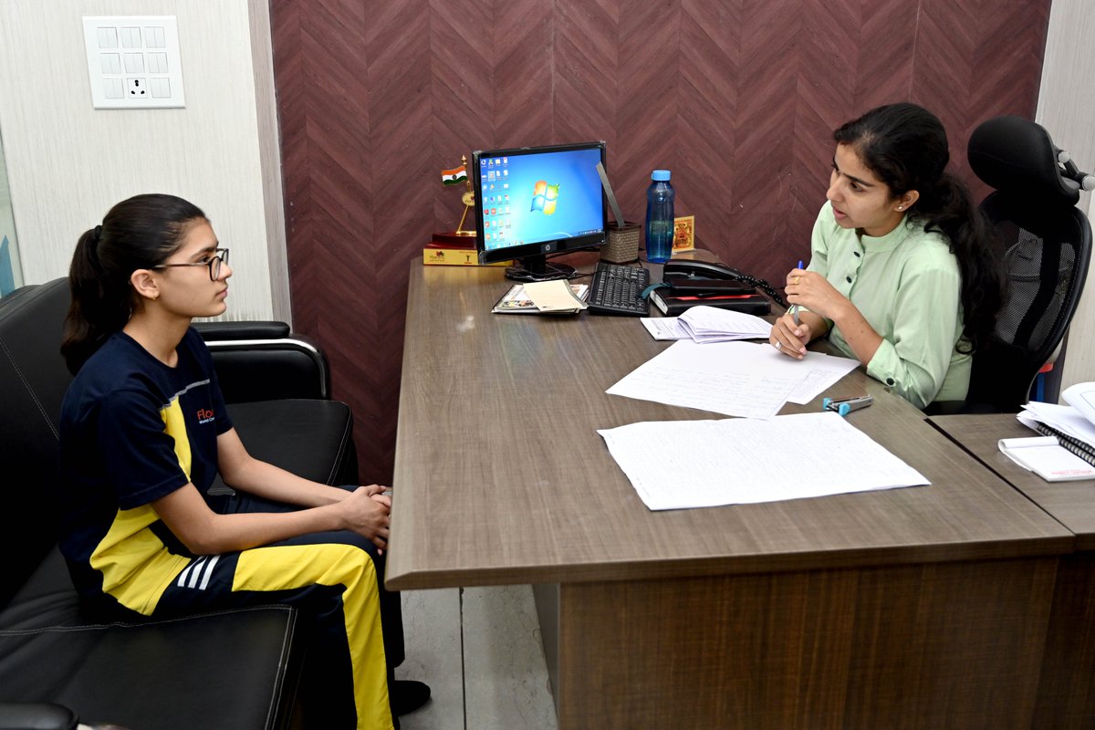 Prince_Eduhub's tweet photo. #FLORETO_WORLD_SCHOOL
#call_us - 9610712222
Today at Floreto World School, we selected candidates for the school council. These candidates presented their action plans and future agendas related to the school's smooth functioning. https://t.co/4f1DwIL03m