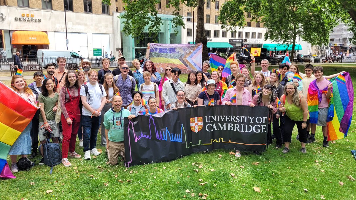 Getting ready to march!

#prideinlondon
