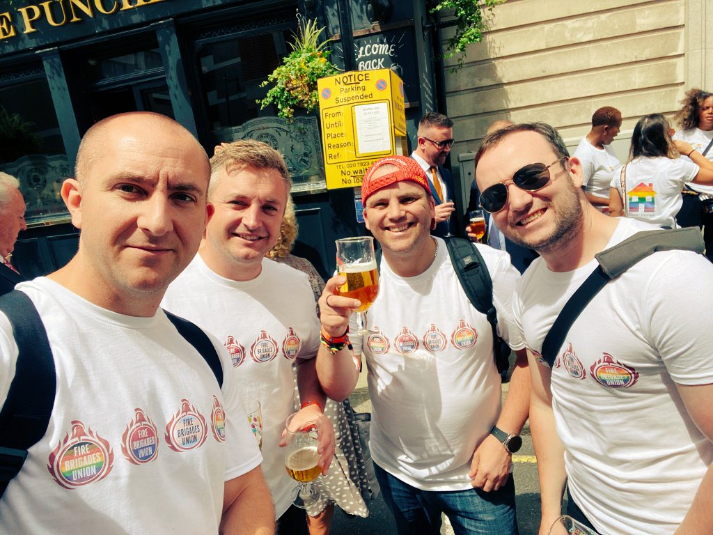 FireBuckingham's tweet photo. #Pride2022 #fbu members from region 12 Buckinghamshire supporting pride! #allequalalldifferent @fbunational https://t.co/jnvWYOpbQa