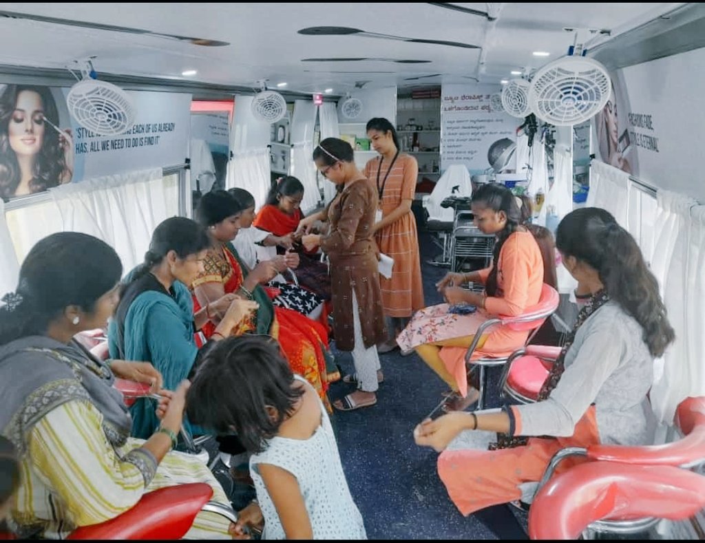 Beautician course @Koushyal ರಥ.. Inspection of course by District Skill Mission Yadgir staffs.
<a href="/dc_yadgir/">Harshal Bhoyar I.A.S Deputy Commissioner Yadgir</a> <a href="/ZP_Yadgir/">Yadgir Zilla Panchayat</a> <a href="/Skill_Karnataka/">𝐊.𝐒.𝐃.𝐂 - ಕರ್ನಾಟಕ ಕೌಶಲ್ಯ ಅಭಿವೃದ್ಧಿ ನಿಗಮ</a>