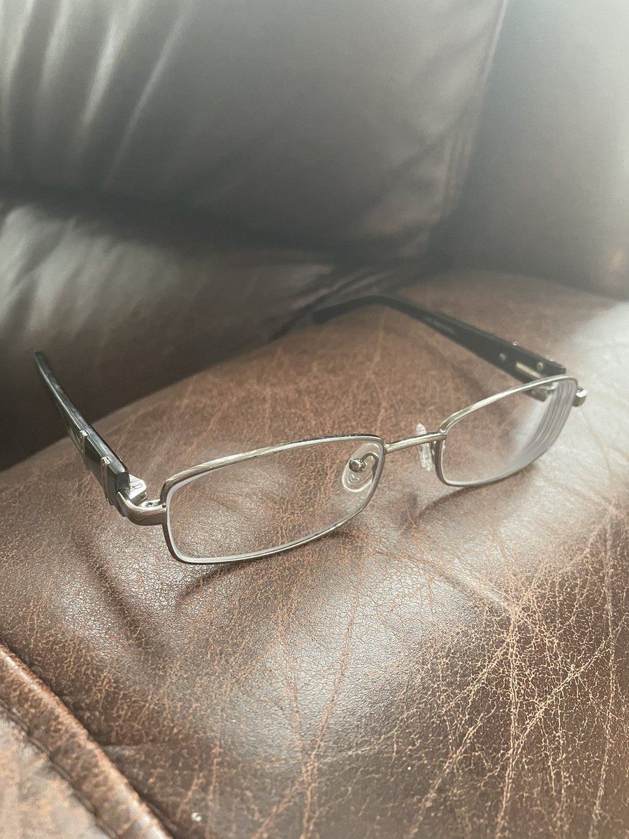 TarsieroRosanna's tweet image. My reglazed frame has arrived!
Lenses by @Lensology - it’s ULTIMA 1.74. My correction is -4 and it barely protrudes! #SoGrateful 
Frame by @directsight