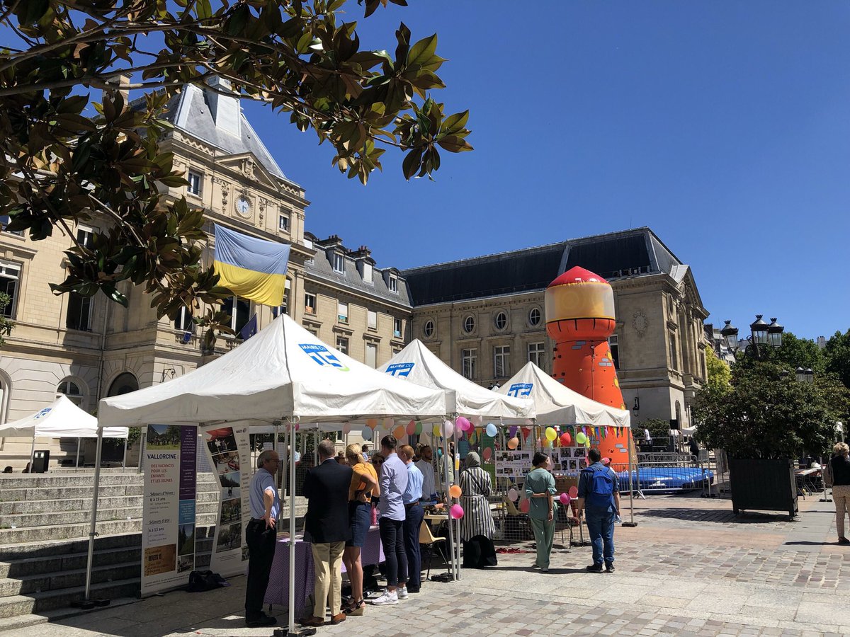 Agnes Evren (@agnesevren) on Twitter photo Sport et musique pour la 6e fête de la jeunesse de #Paris15 sur le parvis de la Mairie avec <a href="/Philippe_Goujon/">Philippe Goujon</a> . Bravo à <a href="/LLatinne/">Louis Latinne</a> et <a href="/hec_vesproumis/">Hector Vesproumis</a> . Avec <a href="/henrijoz/">Henri Jozefowicz ن</a> <a href="/Laurent_RACAPE/">Laurent RACAPE</a> <a href="/SimonVermorel/">Simon Vermorel</a> <a href="/FranckLefvre2/">Franck Lefèvre</a> Sport et musique pour la 6e fête de la jeunesse de #Paris15 sur le parvis de la Mairie avec <a href="/Philippe_Goujon/">Philippe Goujon</a> . Bravo à <a href="/LLatinne/">Louis Latinne</a> et <a href="/hec_vesproumis/">Hector Vesproumis</a> . Avec <a href="/henrijoz/">Henri Jozefowicz ن</a> <a href="/Laurent_RACAPE/">Laurent RACAPE</a> <a href="/SimonVermorel/">Simon Vermorel</a> <a href="/FranckLefvre2/">Franck Lefèvre</a>