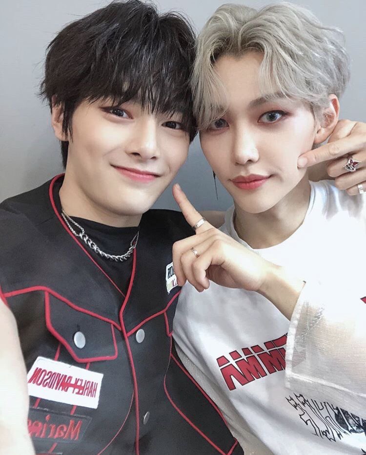 oldleefelix's tweet photo. colour coordination 💛

#FELIX #필릭스 https://t.co/QL3fmLZCnK