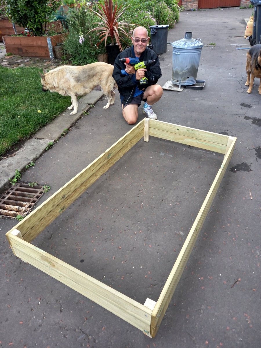 chrisba75681995's tweet photo. First of our raised beds done by Robin, for langworthy community garden. Wood by by courtesy  of B&amp;Q https://t.co/BuhdtJ7bMK