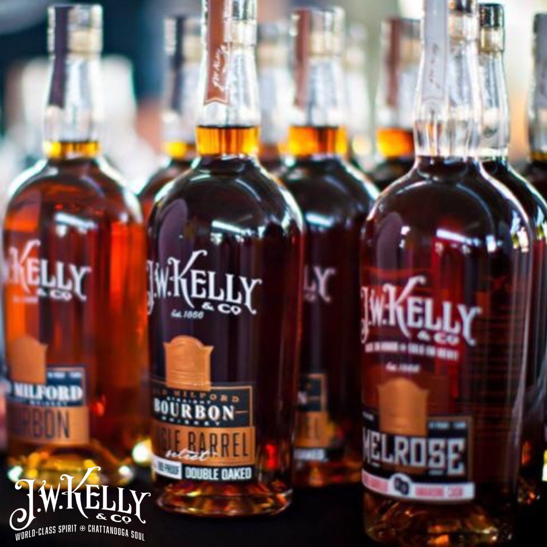TheJWKellyCo's tweet photo. Happy Saturday!⁠
⁠
#jwkellyco #jwkelly #bourbonwhiskey #bourbon #whisky #whiskylover #chattanooga #whiskylife #whiskygram #saturday #saturdayvibes #weekend #singlebarrelbourbon #singlebarrel #oldmilford #melrose #rye #ryewhiskey #amarone https://t.co/i63bqG8pau