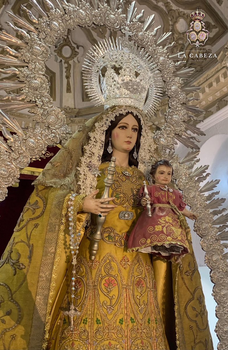 hermandadcabeza's tweet photo. #INFORMACIÓN📣 | La Santísima #VirgendelaCabeza💐 ya se encuentra ataviada para los próximos meses de Verano.

📸 Archivo de la #Hermandad 

#CofradiasVM https://t.co/X2YHSGkLi7