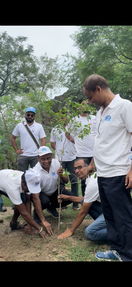 PIBWater's tweet photo. #AzadiKaAmritMahotsav 
#NamamiGange 
NMCG Creates Amrit Vatika with Planting of 75 Saplings at Kalindi Kunj Ghat on River Yamuna under Azadi Ka Amrit Mahotsav

⏩ https://t.co/jZN3xxijtT

@gssjodhpur @MoJSDoWRRDGR https://t.co/P3X0obVxn0