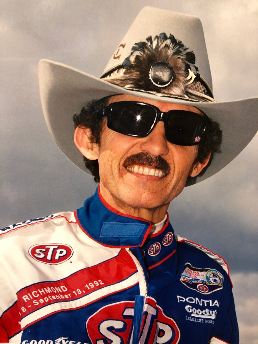 therichardpetty's tweet image. NASCAR Hall of Famer, 7x champ, 200 wins, TheKing. Wishing Richard Petty a happy birthday today! Drop a message below to help celebrate his birthday 🎉