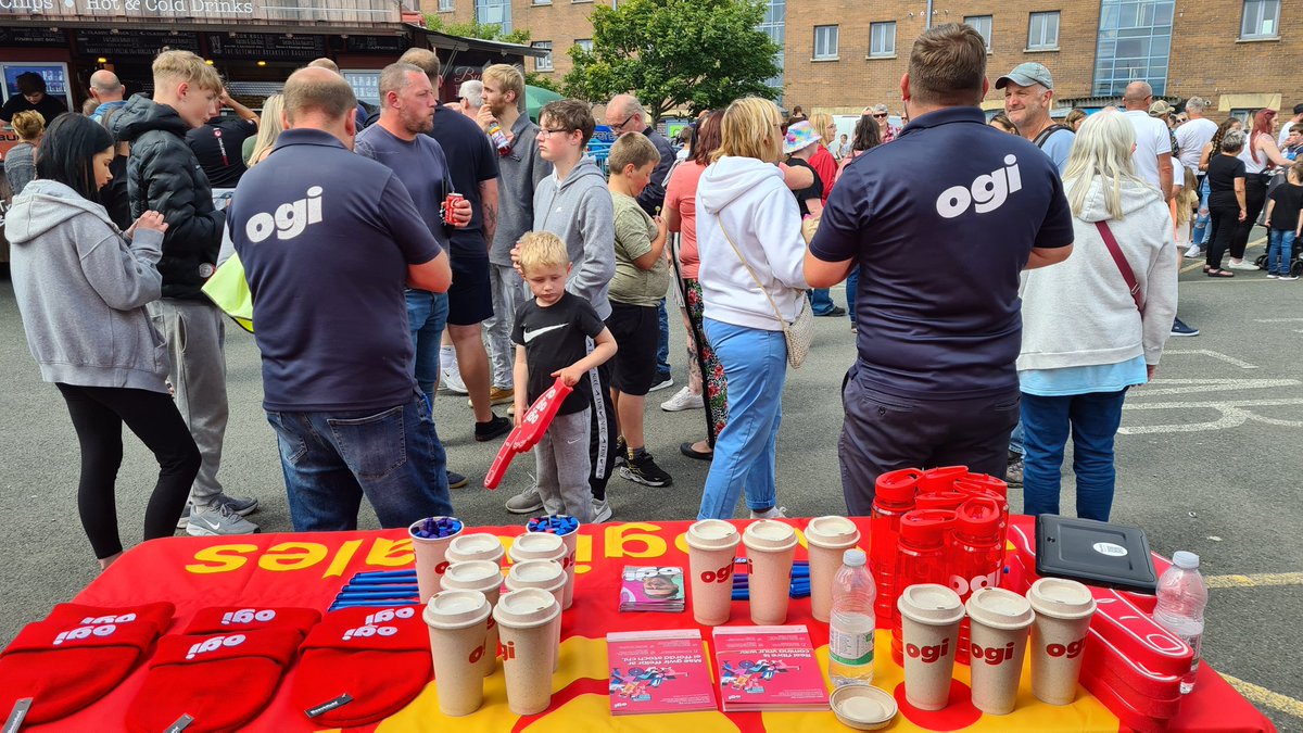 MartinJonesNAEA's tweet photo. Milford Carnival already bouncing!! @OgiWales bring more merch 😂🏴🤘 #Ogiogiogi #Preregistrations https://t.co/MLOL9417NW