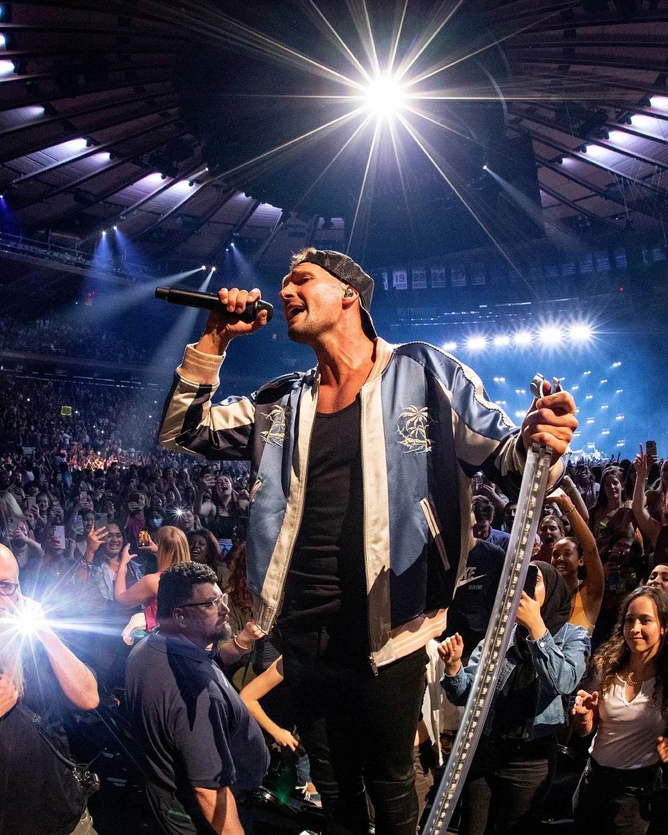 K3DbeltNL's tweet photo. #Repost from @ajrphotos IG
Big Time Night w/the Boys
@bigtimerush #bigtimerush #bigtimerushforever https://t.co/LM2Rg2w2n1