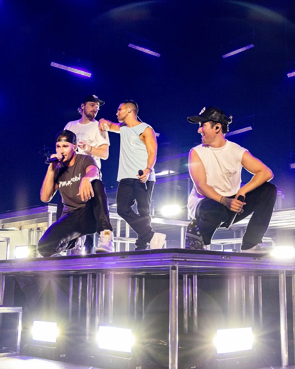 K3DbeltNL's tweet photo. #Repost from @ajrphotos IG
Big Time Night w/the Boys
@bigtimerush #bigtimerush #bigtimerushforever https://t.co/LM2Rg2w2n1