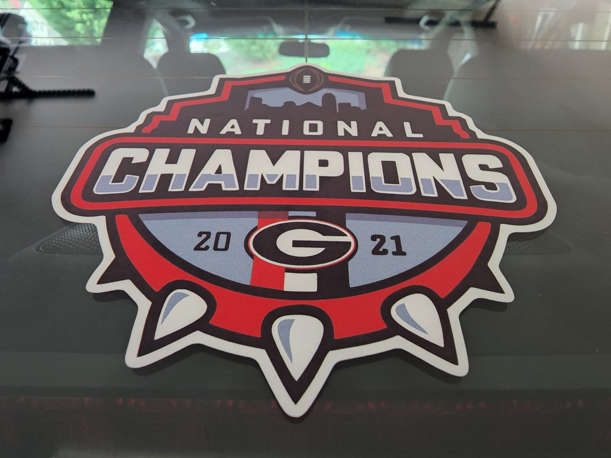 bubbydean's tweet photo. The accoutrement has been affixed!
#GoDawgs #DIDMore #DawgsOnTop https://t.co/Itz8otN1bc
