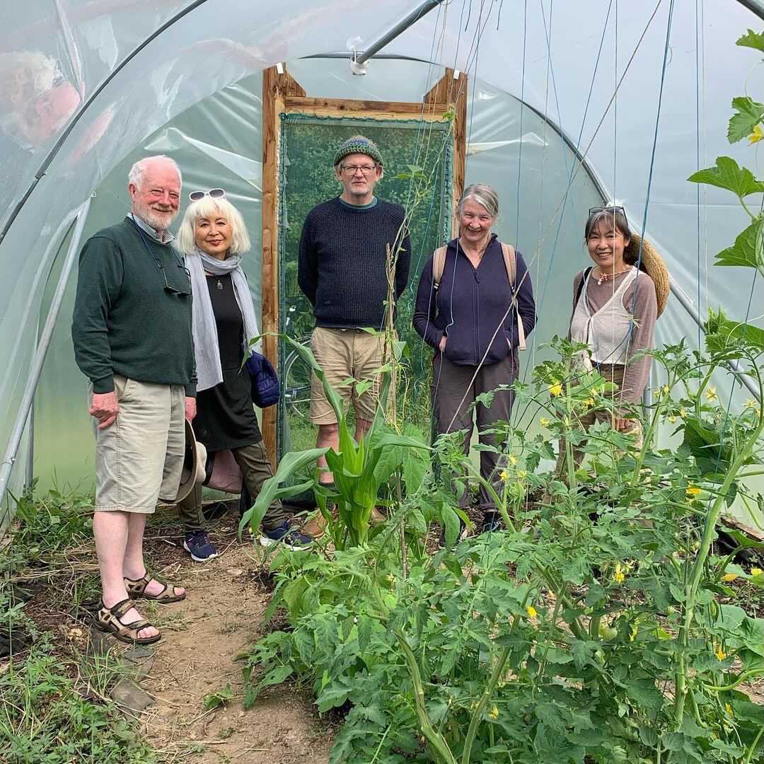Get Ireland Growing (@energiagig) on Twitter photo Of course it wouldn’t be <a href="/EnergiaEnergy/">Energia Energy</a> #GetIrelandGrowing Day without connecting with your local community!
We were delighted that <a href="/WaterfordGIY/">Waterford GIY</a> joined in on the fun with us 🎉
After our seed swap we got to work sowing green manure to improve the soil in our gooseberry bed! Of course it wouldn’t be <a href="/EnergiaEnergy/">Energia Energy</a> #GetIrelandGrowing Day without connecting with your local community!
We were delighted that <a href="/WaterfordGIY/">Waterford GIY</a> joined in on the fun with us 🎉
After our seed swap we got to work sowing green manure to improve the soil in our gooseberry bed!