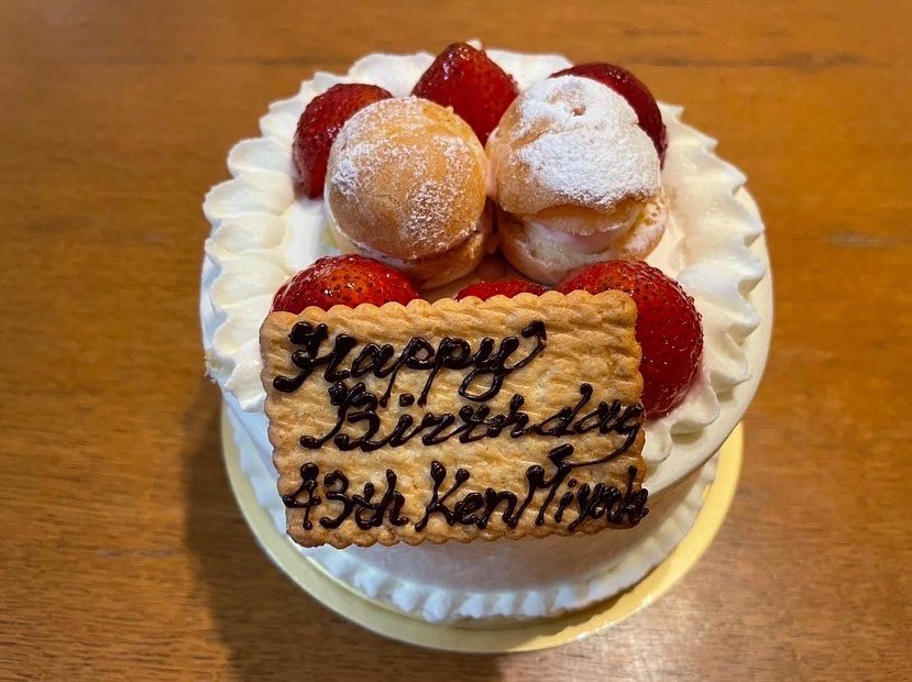 sakuya_v626's tweet photo. happy birthday 43th !!!
Ken Miyake !!!!
Johnnys net 配信も インスタライブも
最高でした！！！！
健くんは僕たちにとって
本当に最高で素敵なアイドルです！🧡🧡🧡
#三宅健 #三宅健生誕祭2022 #三宅健誕生祭 
#誕生日 #ジャニーズ #アイドル 
#ジャニヲタさんと繋がりたい 
#ジャニヲタ #高校生 https://t.co/yb2l0bPRFH