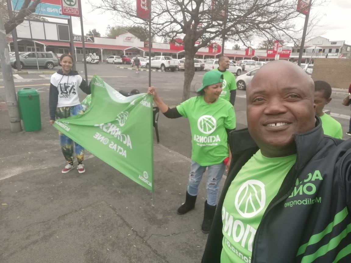 YvettedKR01's tweet photo. KUILS RIVER WC... earlier today a part of #TeamWesternCape braving #TheCapeOfStorms weather to campaign... There was lots of interest and people could tell us about ActionSA..💚💚🇿🇦🇿🇦#LetsFixSouthAfrica @HermanMashaba @MmQwashu @UMataba @AntoinetteLoff1 @krysty481 @JohnMoodeyGP https://t.co/jtoo9ksukc