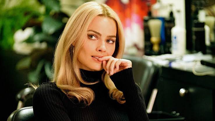 tracklist's tweet photo. A atriz Margot Robbie está completando 32 anos no dia de hoje! ✨ https://t.co/BgwLFVCX9h
