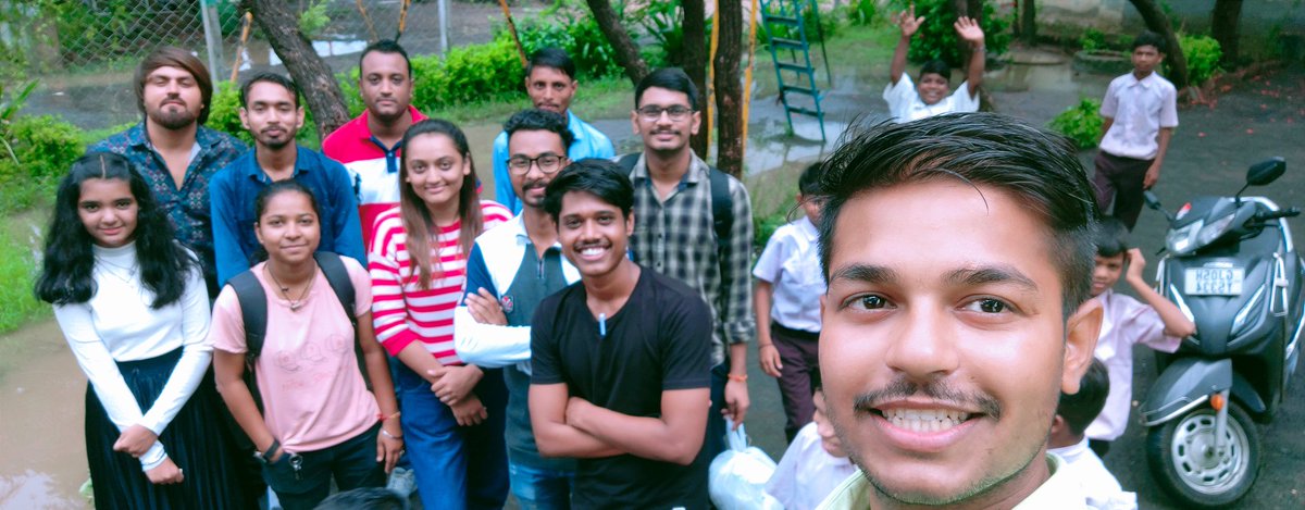 Serving_Ranger's tweet photo. Stationery Distribution Drive was organized to the students at Kharvasa Ashram Shala under the aegis of Serving Ranger Team.A year-long stationery has been donated to every student of Kharvasa Ashram Shala.
#servingranger #liftinguphandofhelp #Surat https://t.co/ECgiUduLIk