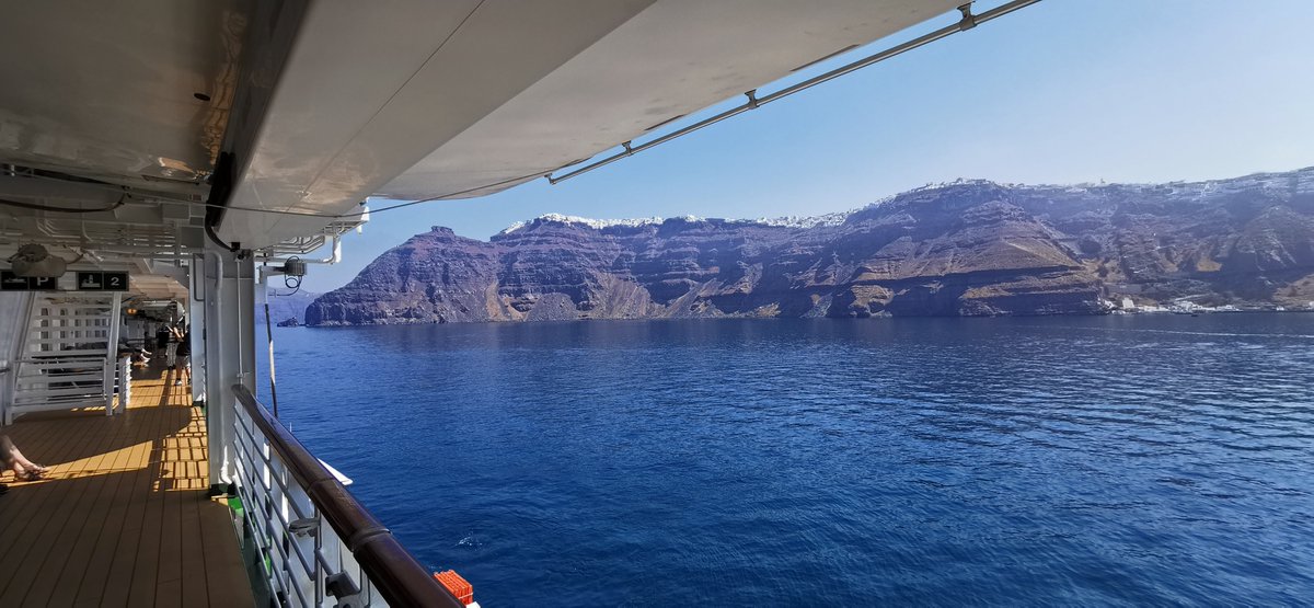 britsonboard's tweet image. If (like us) your #Saturday is grey skies, &apos;fresh breeze&apos;, and &quot;occasional light showers&quot; then perhaps (like us) we should escape to more happier times in the #cruiselife and a place we&apos;re calling #SantoriniSaturday

#cruise #Travel #Santorini  #pandocruises