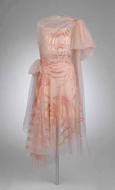 wikivictorian's tweet image. Evening dress by Madeleine Vionnet, 1929. The MET.