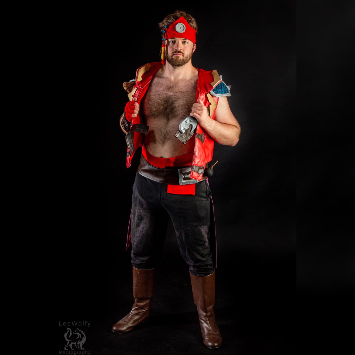 Attempted pinup of my Cutthroat Graves cospmay from League of Legends.

Honestly, an effort was made to figure out what to even do with it 🤣🤣🤣

📷: <a href="/LeeWolfyPhoto/">LeeWolfyPhoto - Male Form Photography 📸</a>