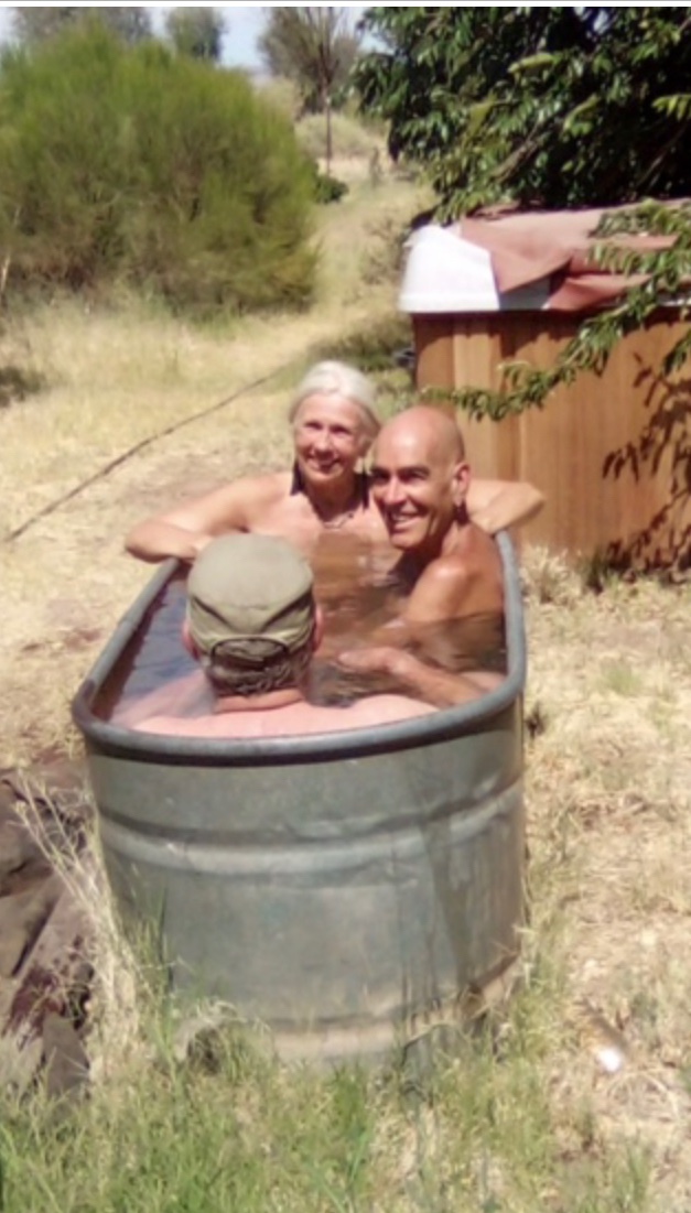 ZiaSoleil's tweet image. Water tank to cool off!
We also just got a 18ft diameter above ground pool!