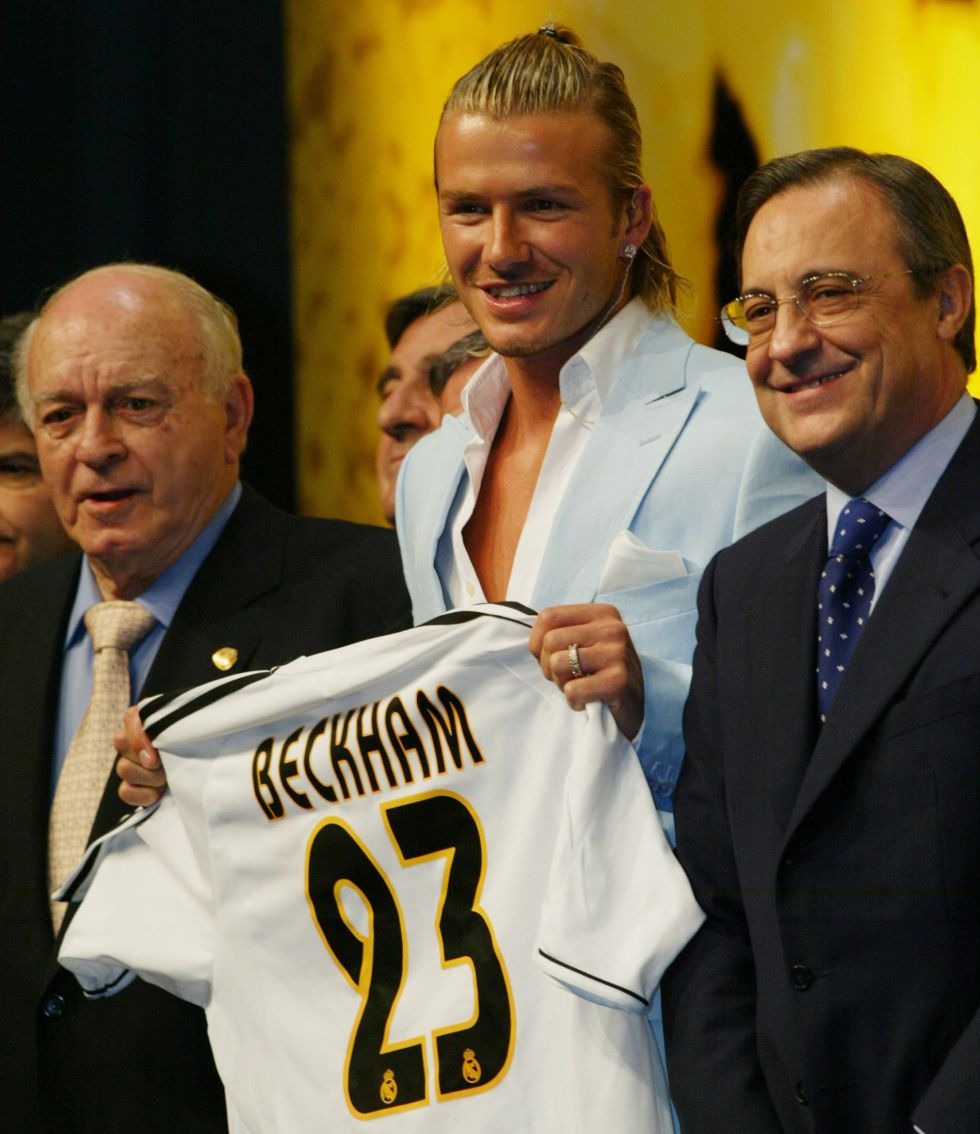 NachitoTV's tweet photo. 🔙 ¡¡Hace 19 años de la presentación oficial de David Beckham como jugador del Real Madrid!! ✨⚪ https://t.co/4zKr00AZfn