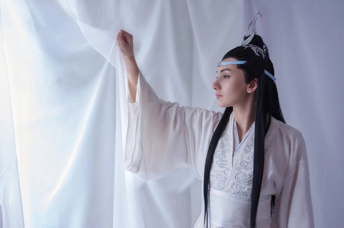 lan_akiofficial's tweet photo. fandom: The Untamed
Characters: Lan Wangji.
cosplayer: Lan_Aki
photographer: Hakasi Nagashi
#TheUntamed
#MoDaoZuShi #LanWangji #Bichen
#cosplay https://t.co/CgubxwZi5x