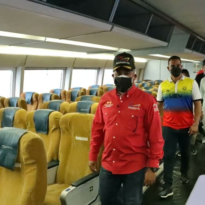 IrwinAscanio's tweet image. iLa Guaira potencia turística! Junto al Gobernador del estado La Guaira @Jateranoficial y los representantes la empresa @naviparaguana, recorrimos el Ferry Paraguaná l en la víspera de la reactivación de su servicio el próximo 21 de julio. 
#BricomilesActivasEnEducación