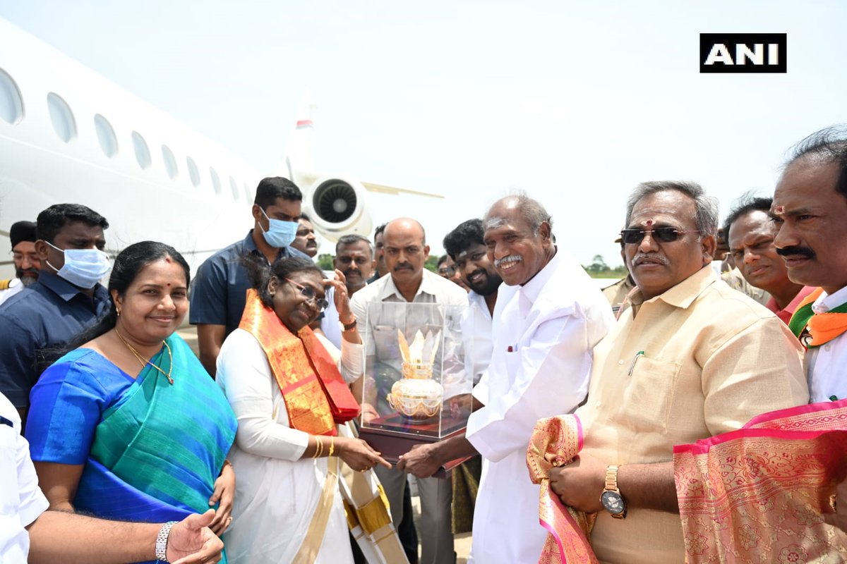 NDA's presidential candidate Droupadi Murmu on Saturday visited Puducherry to se... - Kannada News