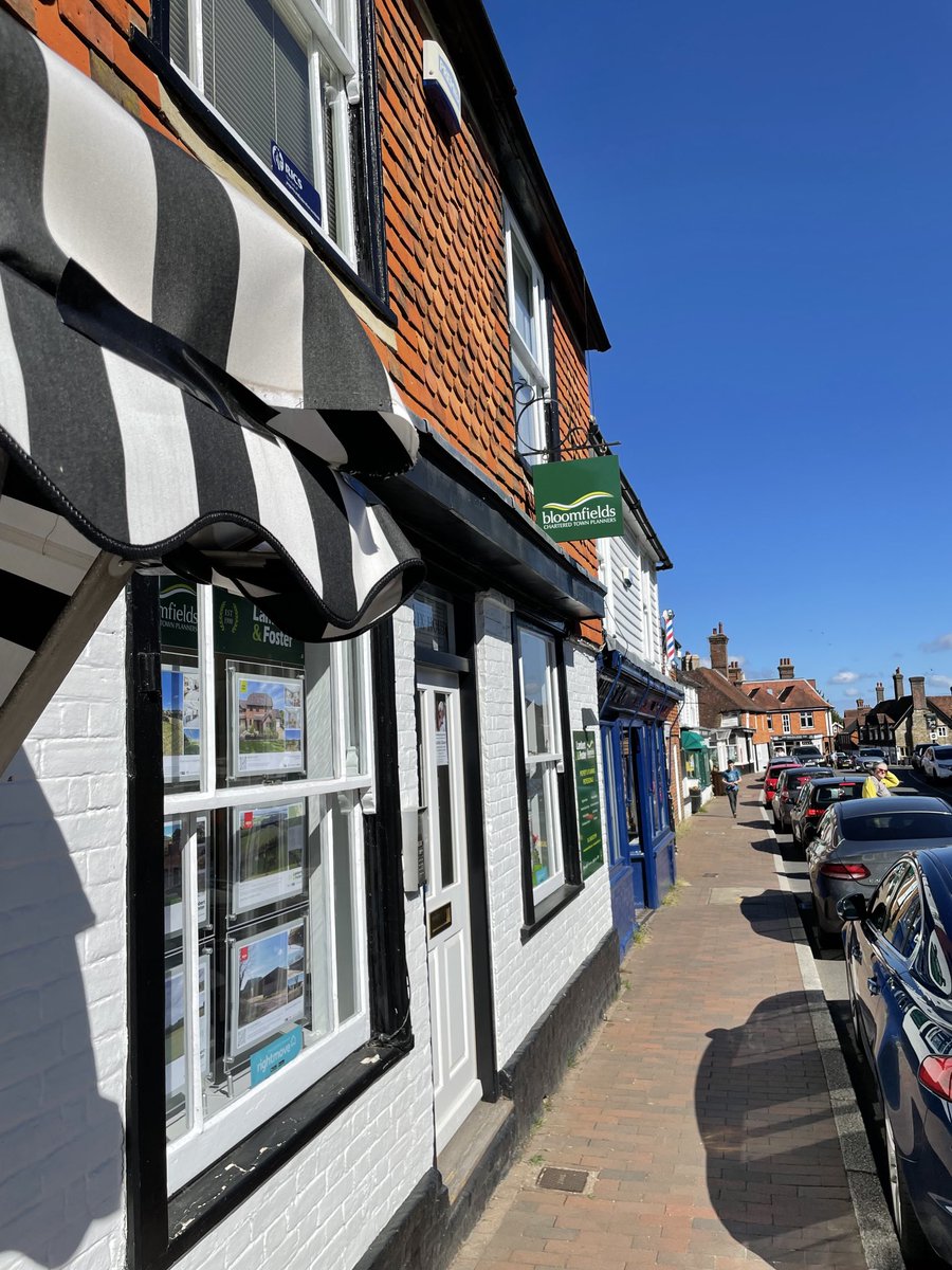 The sun is shining on the ⁦<a href="/LambertFoster/">Lambert & Foster</a>⁩ ⁦<a href="/BloomfieldsPlan/">Bloomfields Planning</a>⁩ East Sussex office this weekend 

#estateagents
#planning consultants 
#ruralsurveyors