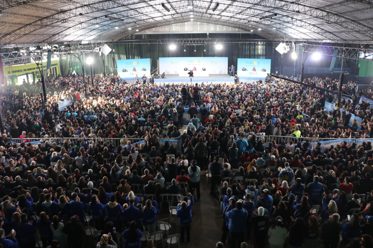 Si hoy gobierna el peronismo es gracias a <a href="/CFKArgentina/">Cristina Kirchner</a> 
Respeto por esta mujer