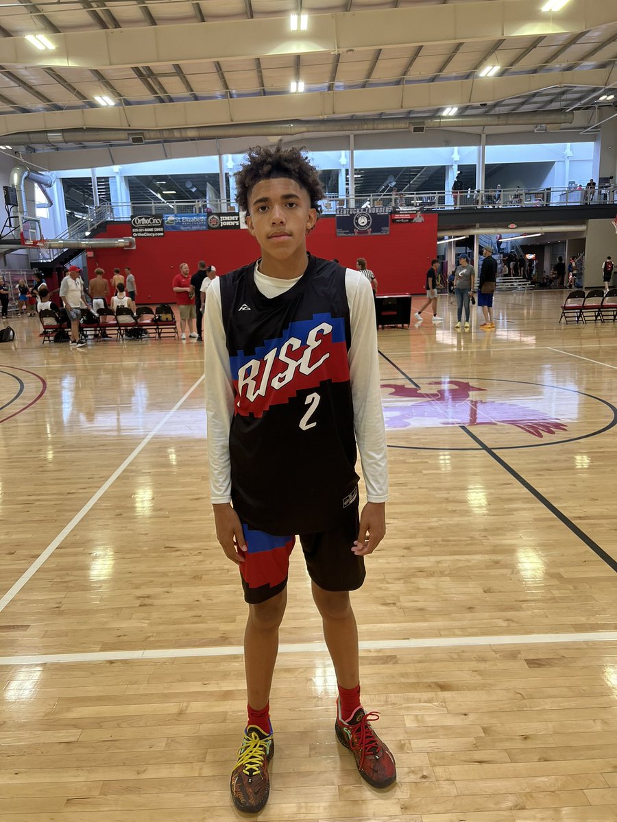 2026 6’0 PG Taylen Kinney was very impressive today to say the least. He has great pace, tight handles, understand how to use ball screens, a knockdown shooter,& much more. I haven’t seen a lot of 2026 players yet in KY, but I doubt there are many PG’s better than this young man