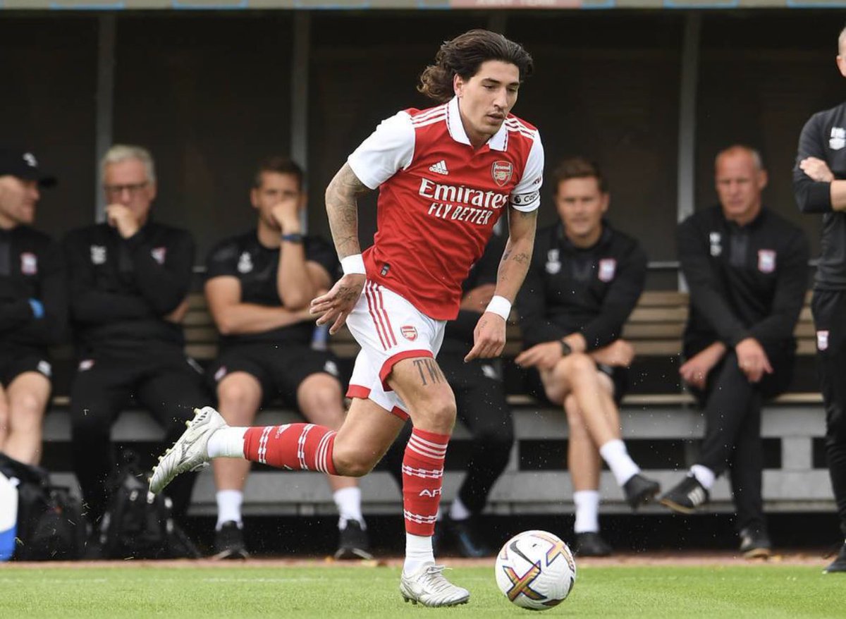 Hopefully everything goes as we want” – Bellerin pushing for Betis return