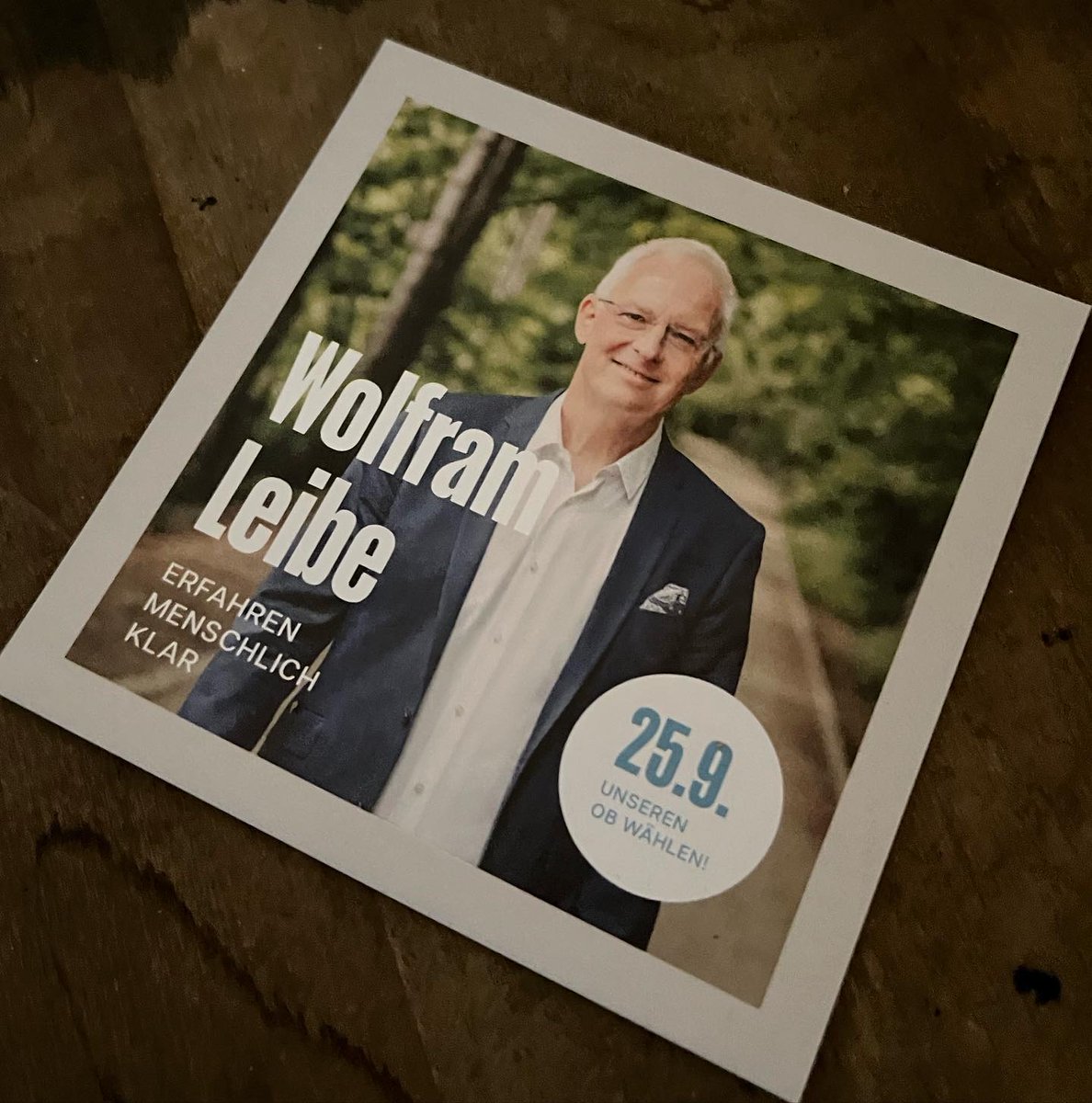 SvenTeuber's tweet image. Mit Freude gemeinsam für ein demokratisches, vielfältiges und erfolgreiches #Trier - mit unserem OB auch weiter an der Spitze. So ziehen wir heute in Trier von Tür zu Tür. 1. Tag = 100+ Türen. So gehts weiter. @___eule___ @verenahubertz @claasen_nils @spdrlp