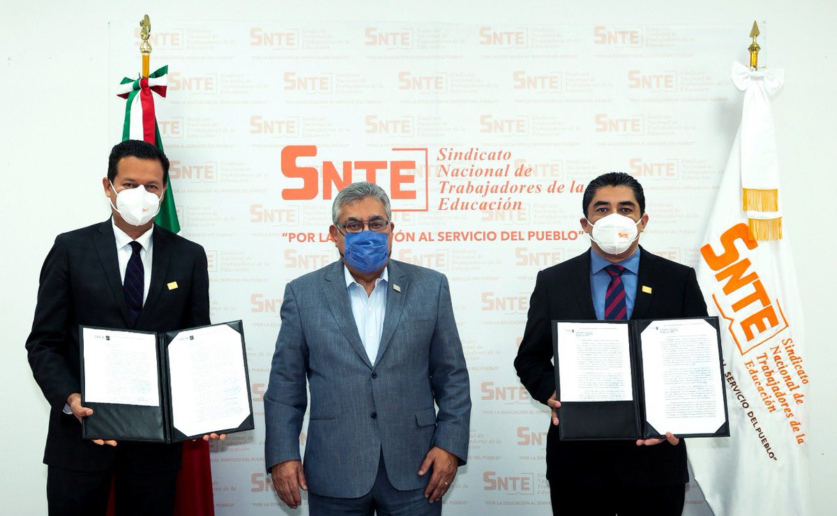 En ejercicios democráticos, el <a href="/SnteNacional/">SNTE Nacional</a> ha renovado 17 dirigencias seccionales. <a href="/agusaviles1/">Agustín Avilés</a> 
<a href="/valenzo14/">Otilio Valenzo Romero</a> <a href="/LetyGutierrezC/">Leticia Gutiérrez</a> <a href="/CarlosCruzCas11/">Carlos Cruz Castelán</a> 
<a href="/mariogomezgg/">Mario  Gómez</a>  🇲🇽