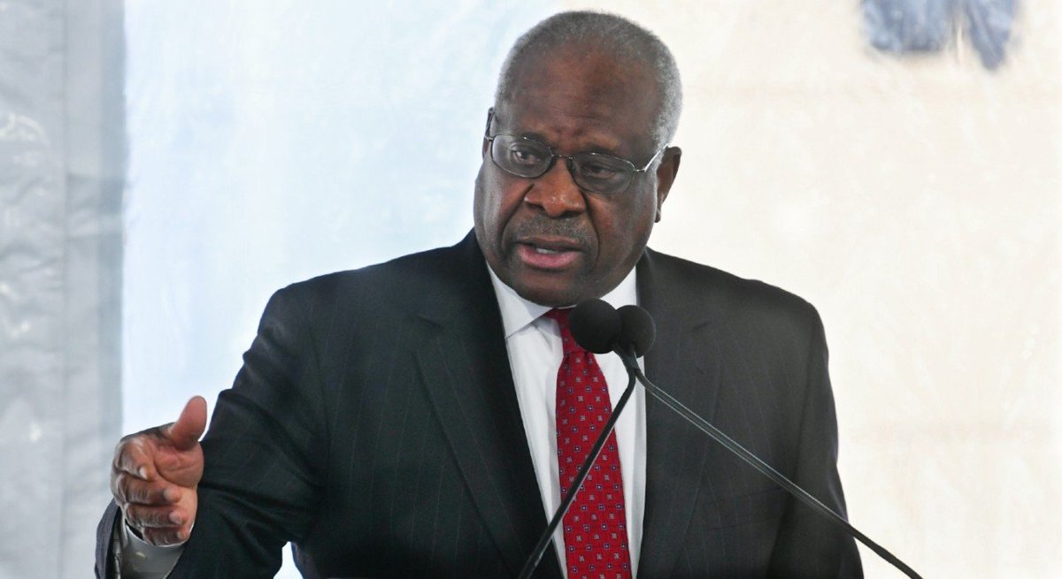 thehill's tweet image. More than 700K sign petition calling for Clarence Thomas to be impeached trib.al/CS7S3BX