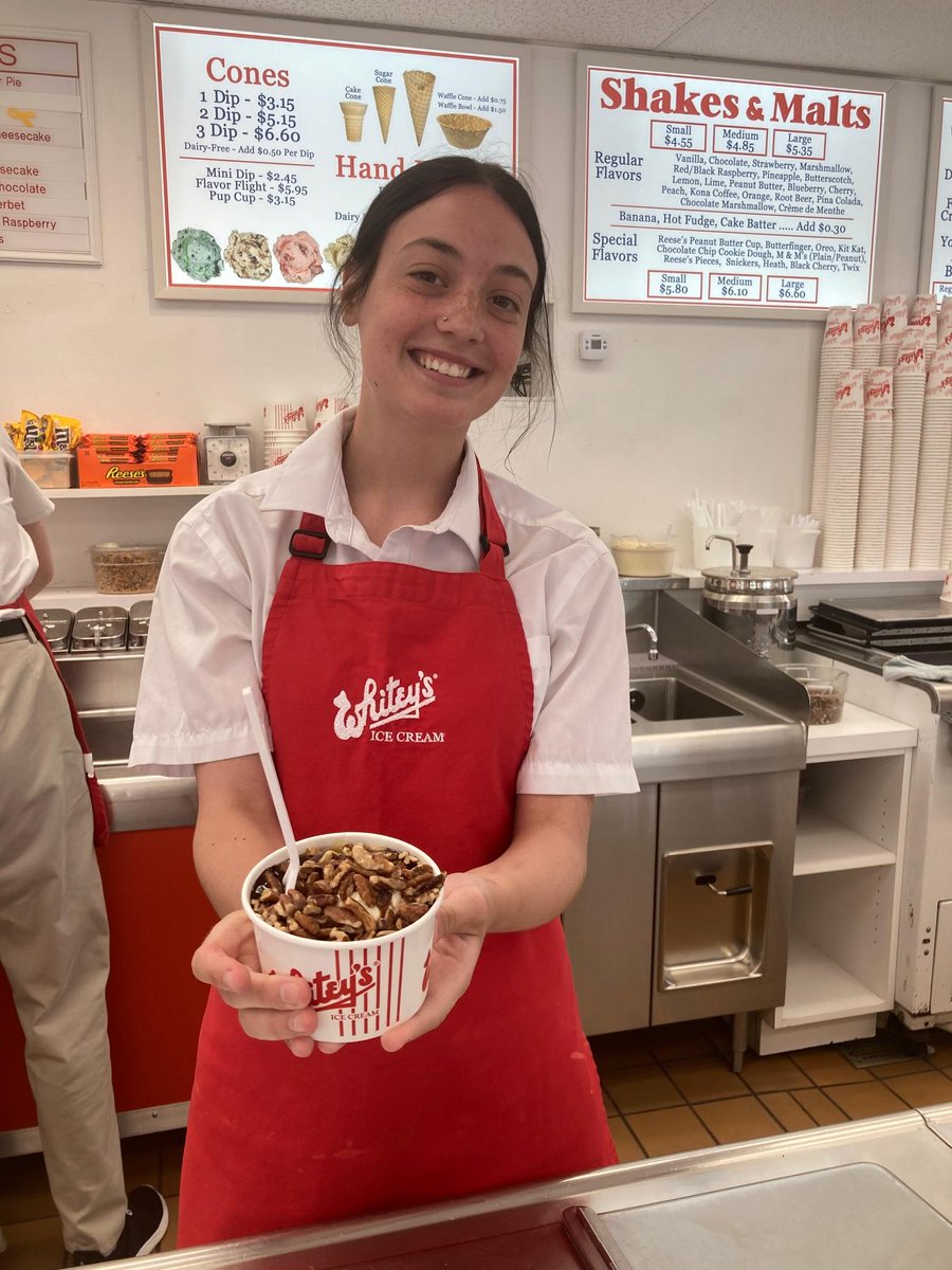 It's National #IceCream Month! 🍦 When visiting Davenport, Iowa, check out the local favorite - <a href="/WhiteysIceCream/">Whitey's Ice Cream</a> <a href="/visitqc/">visitqc</a>