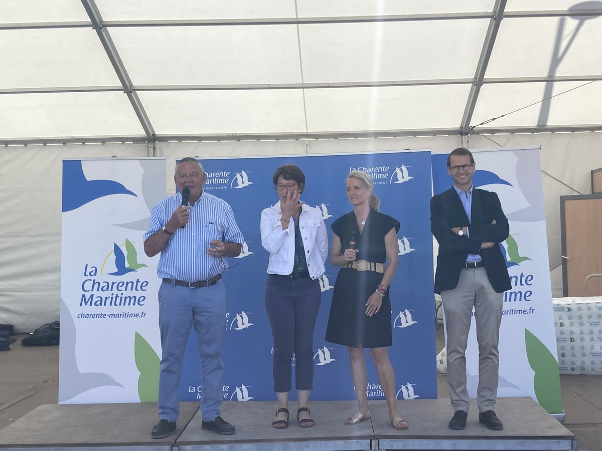 JulienDuressay's tweet image. Fête du phare de #Cordouan à #Royan organisée par @departement17 avec @SMarcilly @MarengoPatrick @RoffignacDe @RemiJustinien