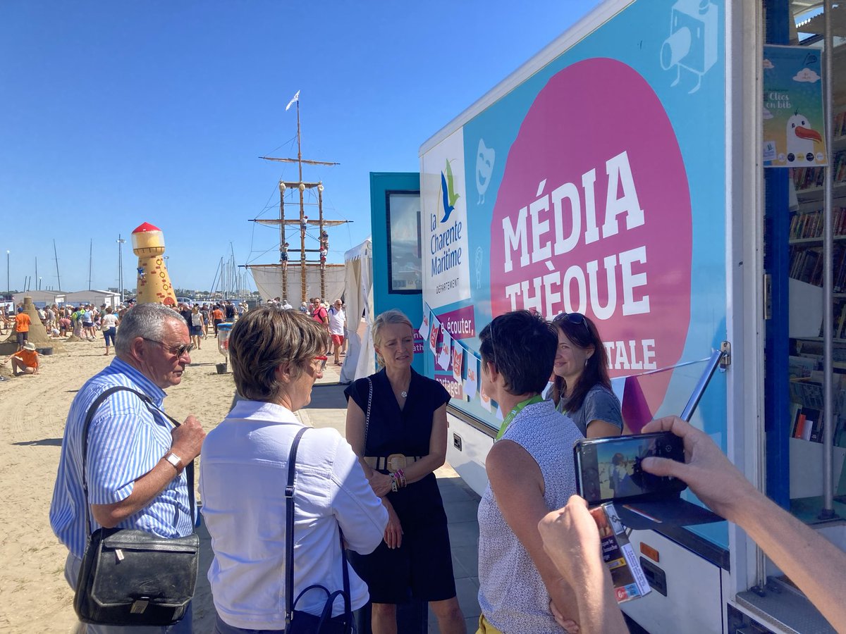 JulienDuressay's tweet image. Fête du phare de #Cordouan à #Royan organisée par @departement17 avec @SMarcilly @MarengoPatrick @RoffignacDe @RemiJustinien