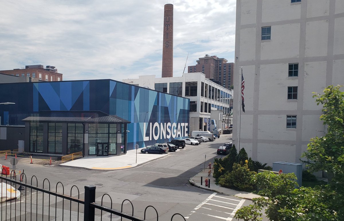 #DFNYLocation via #Lionsgate:
Lionsgate Studios Yonkers.

#GreatPointStudios #LionsgateStudios
#LionsgateStudiosYonkers