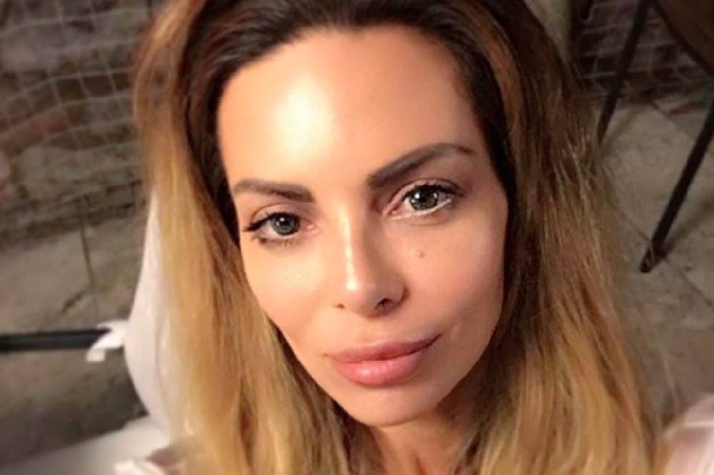 PRessSerbia's tweet image. Nikolina Pišek o borbi sa svekrom: Samo mrtva udovica je dobra udovica - pressserbia.com/nikolina-pisek…
#NikolinaPisek #Voditeljka #PRessSerbia #PRessSrbija