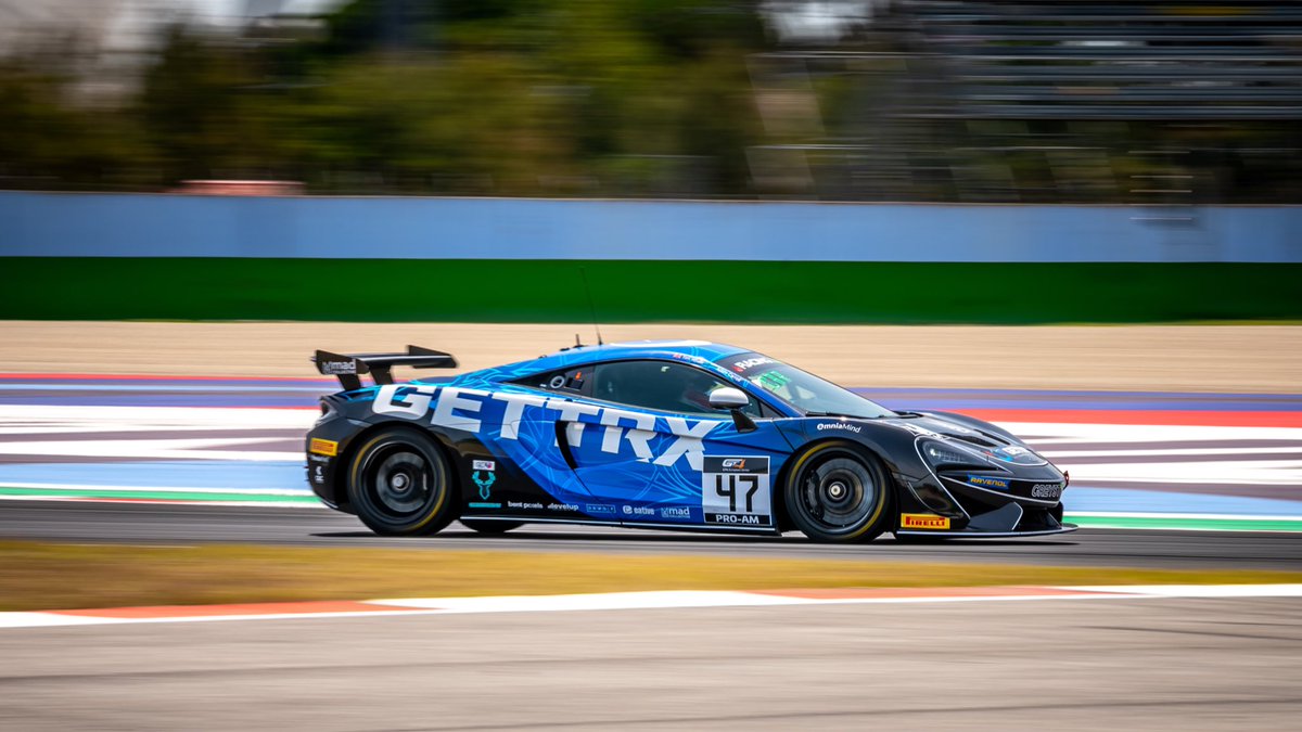 🏁 WE SCORED OUR FIRST #GT4Europe pro-am points! 😊 

P7 ▶️ Whale/Carroll
P11 ▶️ Distl/Valente

📸 <a href="/nico_deumille/">Nico_Deumille</a>/<a href="/xynamic/">Xynamic</a>