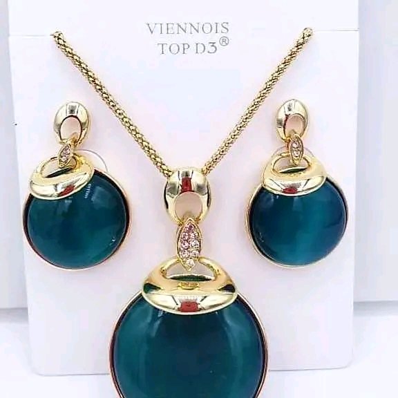 BasiruHaladu3's tweet image. Shi gold Abune mai daraja sai manyan mata yan kwalusa