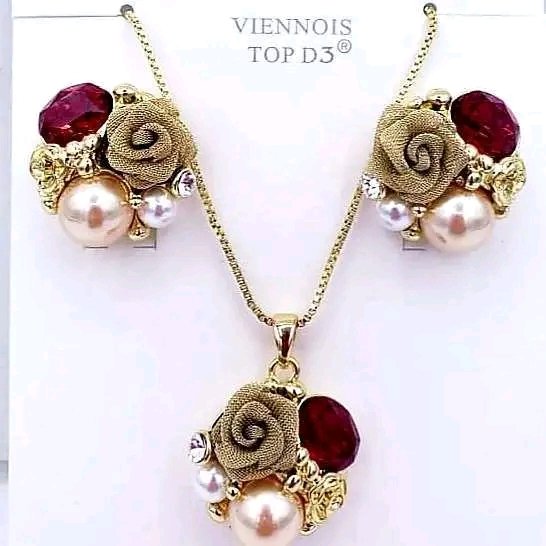 BasiruHaladu3's tweet image. Shi gold Abune mai daraja sai manyan mata yan kwalusa