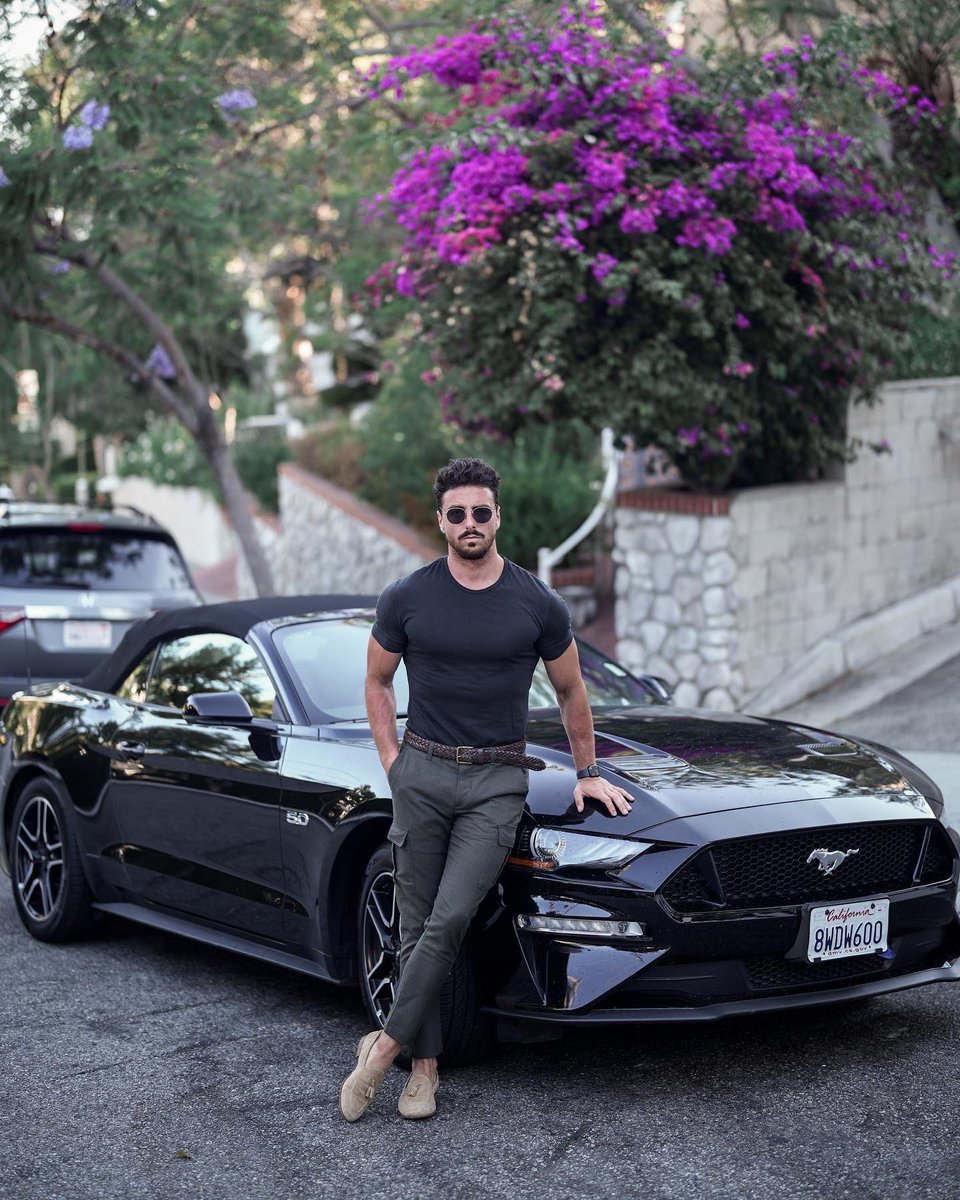 rowanrowrowan's tweet photo. Road trip time ~ #LosAngeles #SantaBarbara https://t.co/TDpPU9Q9n7