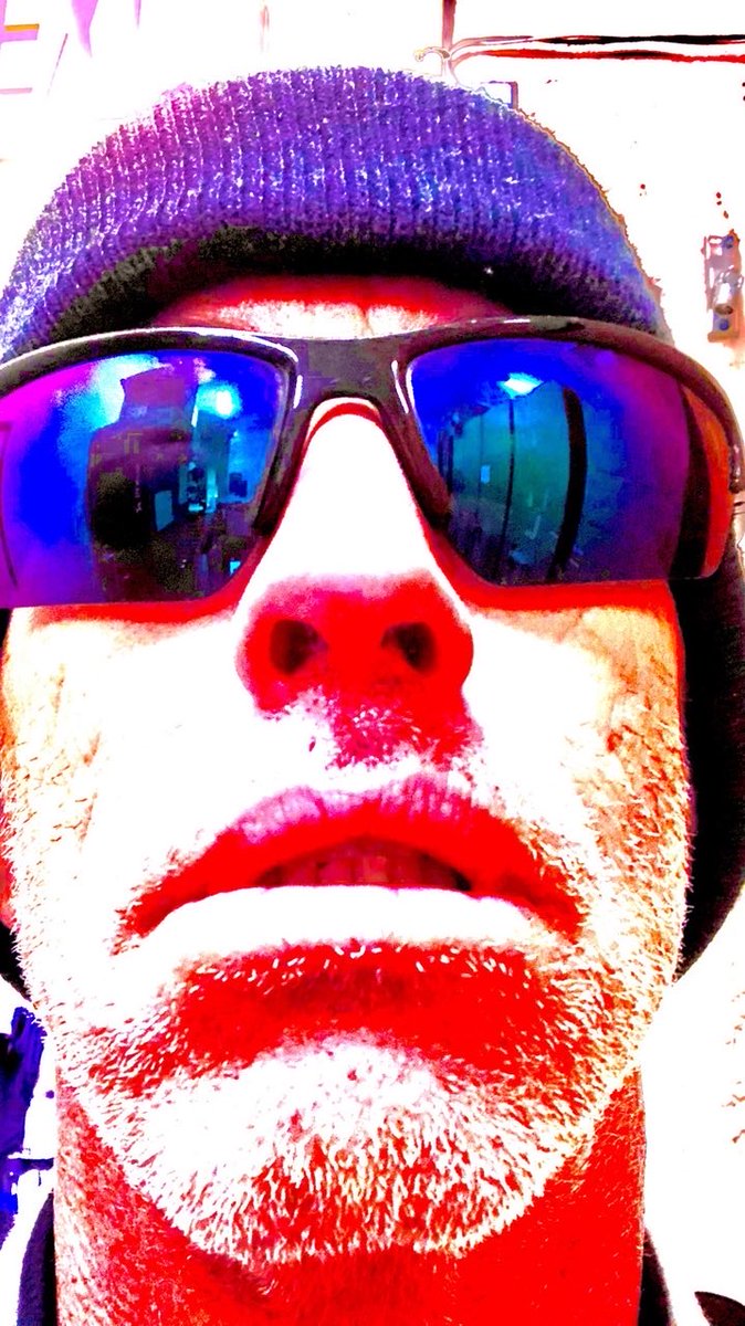 diyfilmpunk's tweet image. Here’s my BRAND NEW SINGLE- it’s a story of love, loss and moving on #indiemusic #acoustic #indiepromo #spotify #diy #sears&amp;amp;applebees open.spotify.com/track/0uOfQ683…