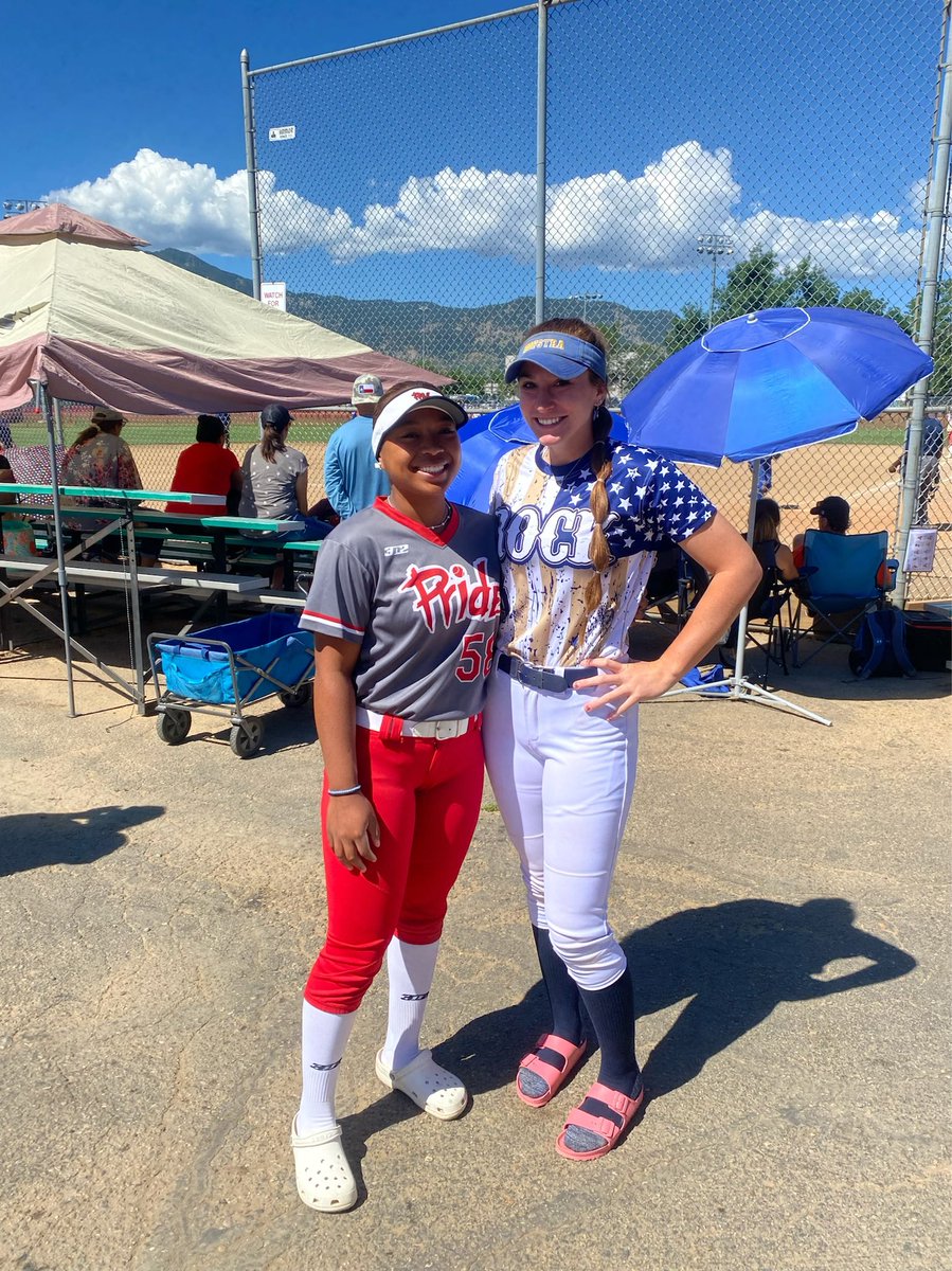 Loved getting to meet one of my future teammates <a href="/tylerdouglas58/">Tyler Douglas 2023</a> today in Colorado!! Roll Pride💙💛🦁<a href="/HofstraSoftball/">Hofstra Softball</a> <a href="/ROCKGOLDVA18U/">ROCK GOLD VA 18U</a>